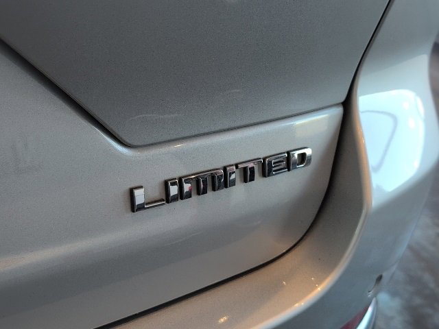 Used 2023 Jeep Grand Cherokee Limited image 8