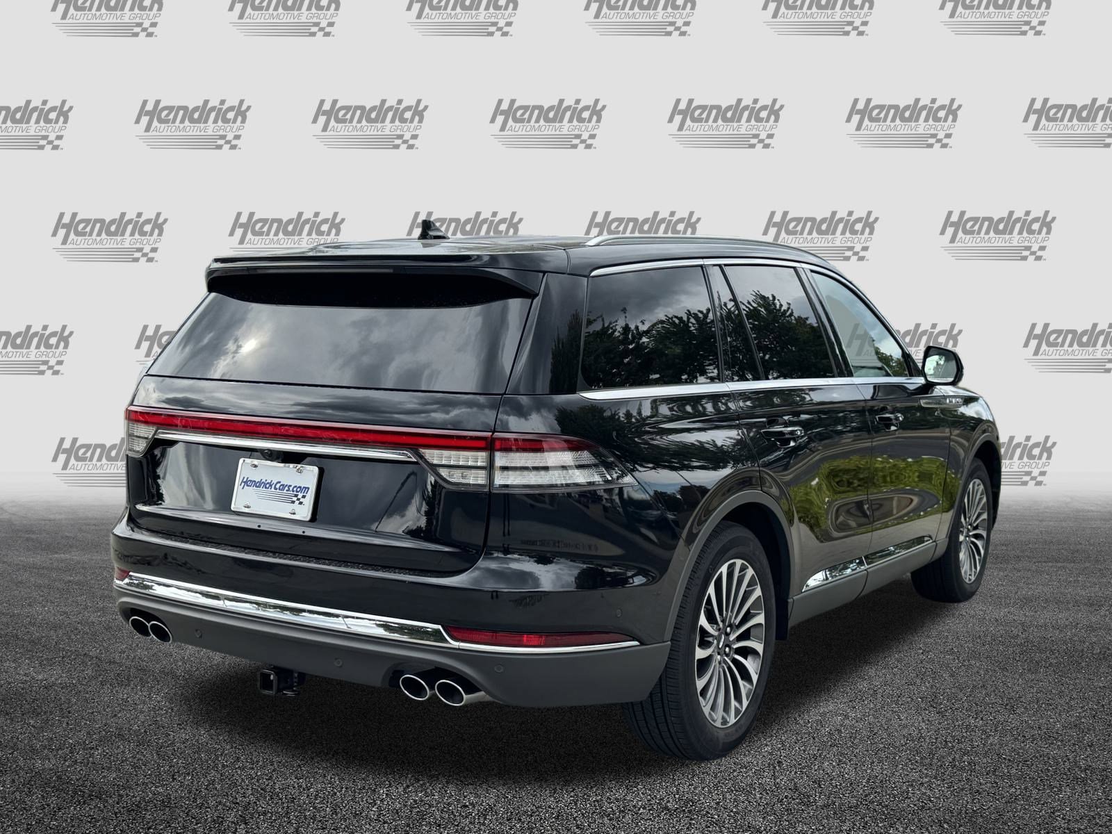Used 2024 Lincoln Aviator Reserve w/ Equipment Group 201A image 10