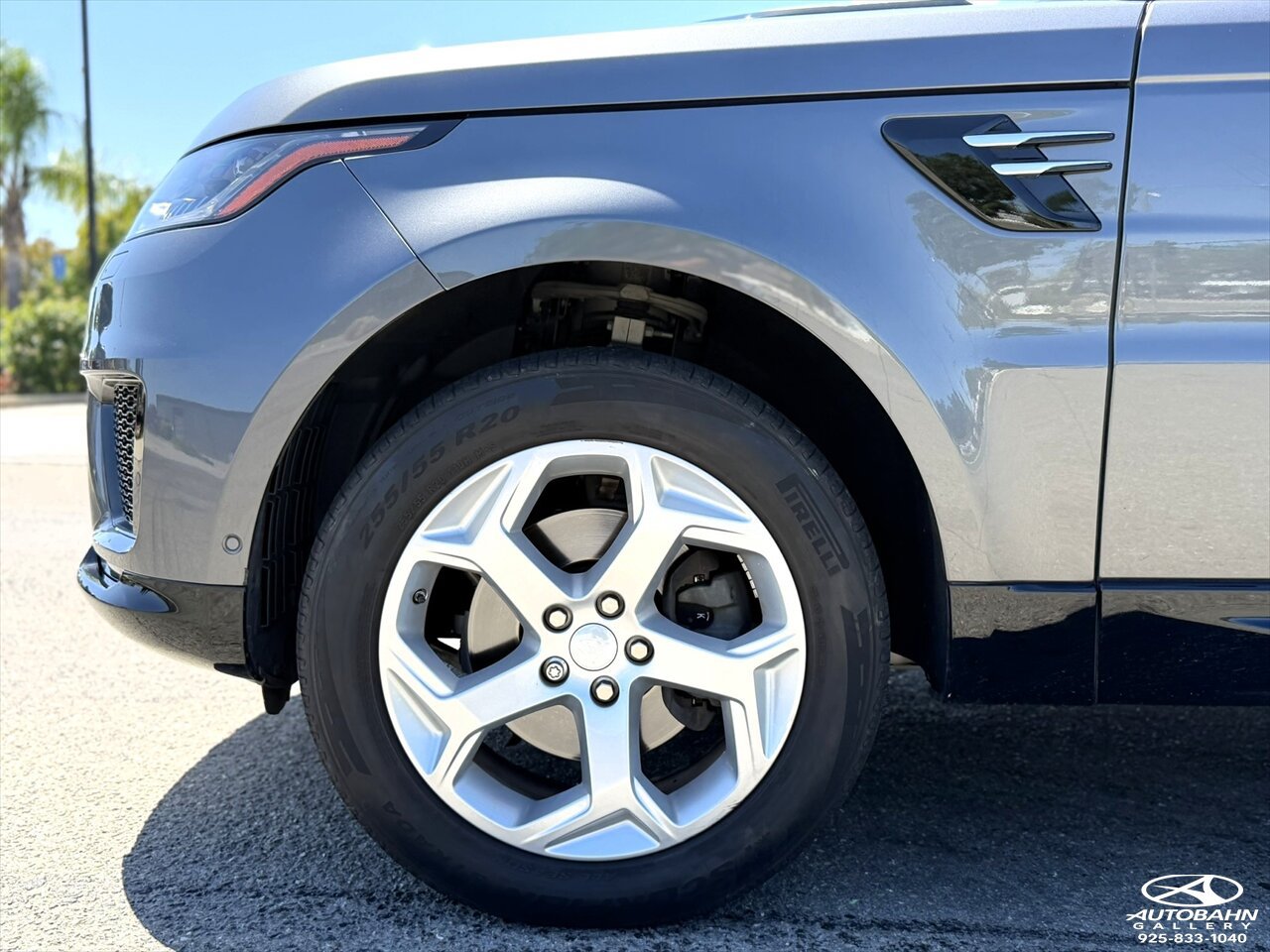 Used 2018 Land Rover Range Rover Sport HSE AWD/4WD image 10