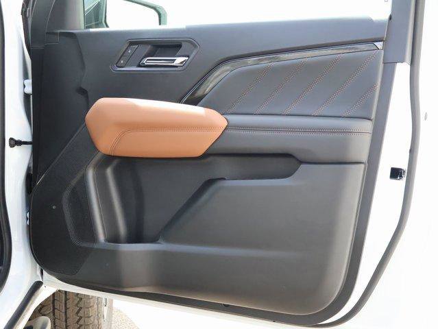 New 2025 GMC Canyon AT4 w/ Nightfall Edition image 7