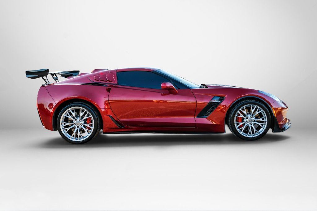 Used 2015 Chevrolet Corvette Z06 w/ 2LZ Preferred Equipment Group RWD image 6