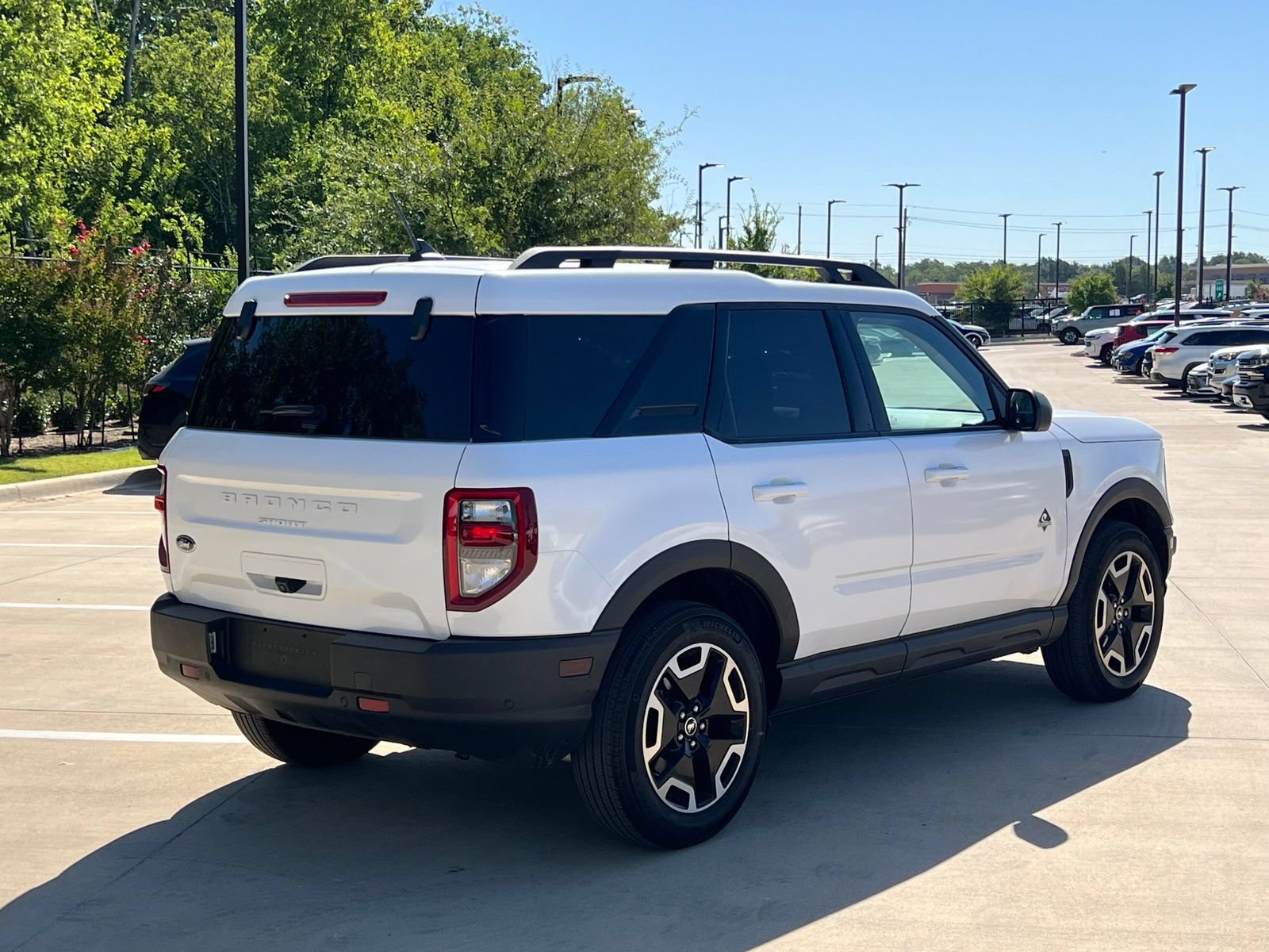 Used 2022 Ford Bronco Sport Outer Banks w/ Tech Package AWD/4WD image 12