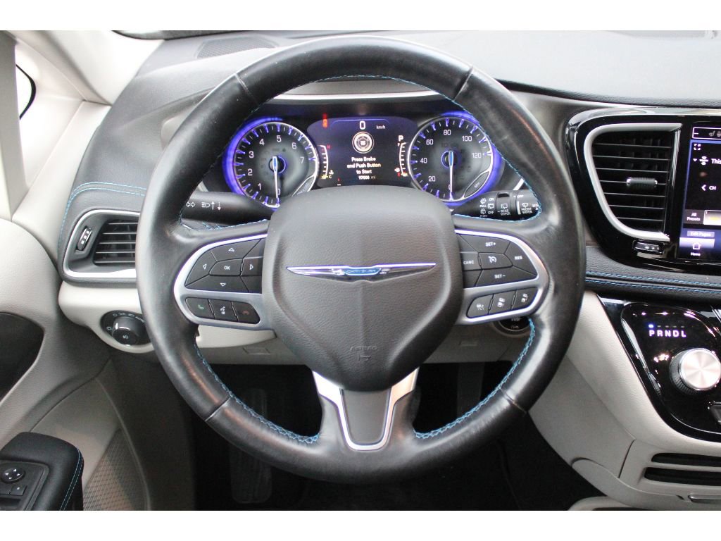 Used 2021 Chrysler Pacifica Touring w/ Cold Weather Group image 13