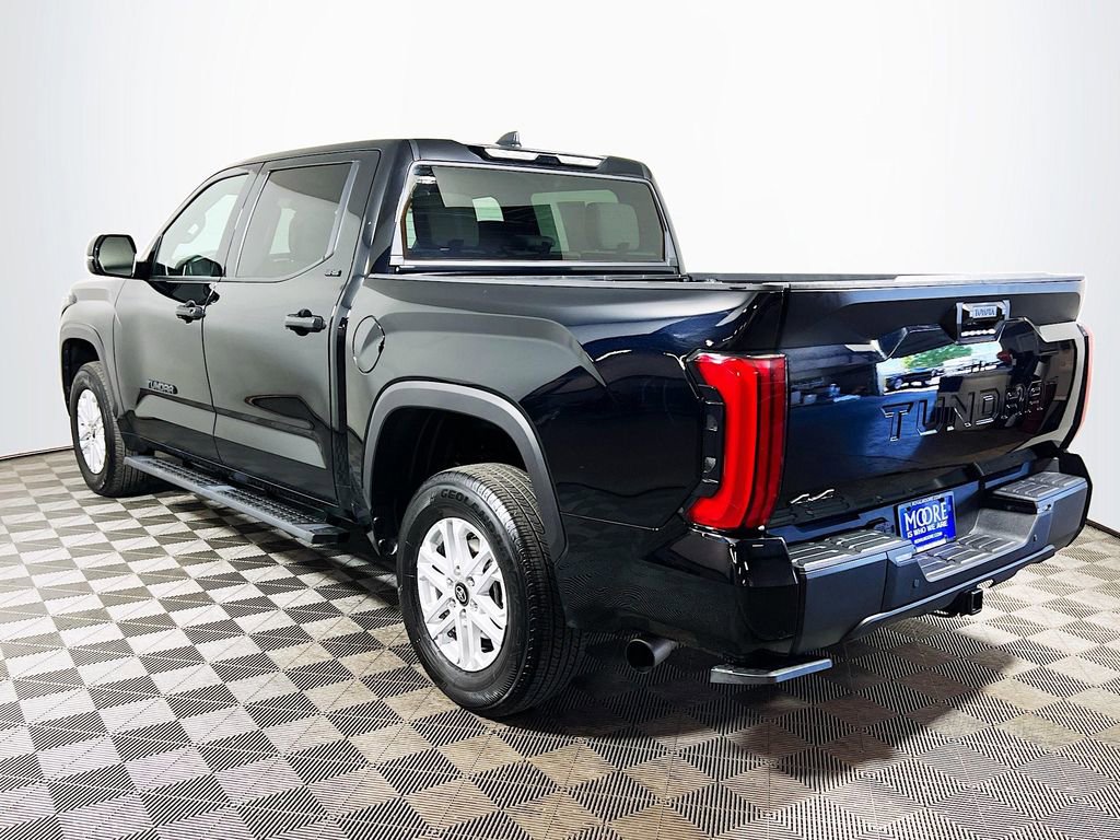 Used 2025 Toyota Tundra SR5 w/ SR5 Convenience Package AWD/4WD image 6