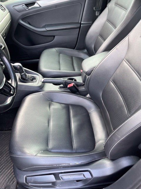 Used 2018 Volkswagen Jetta SE FWD image 6