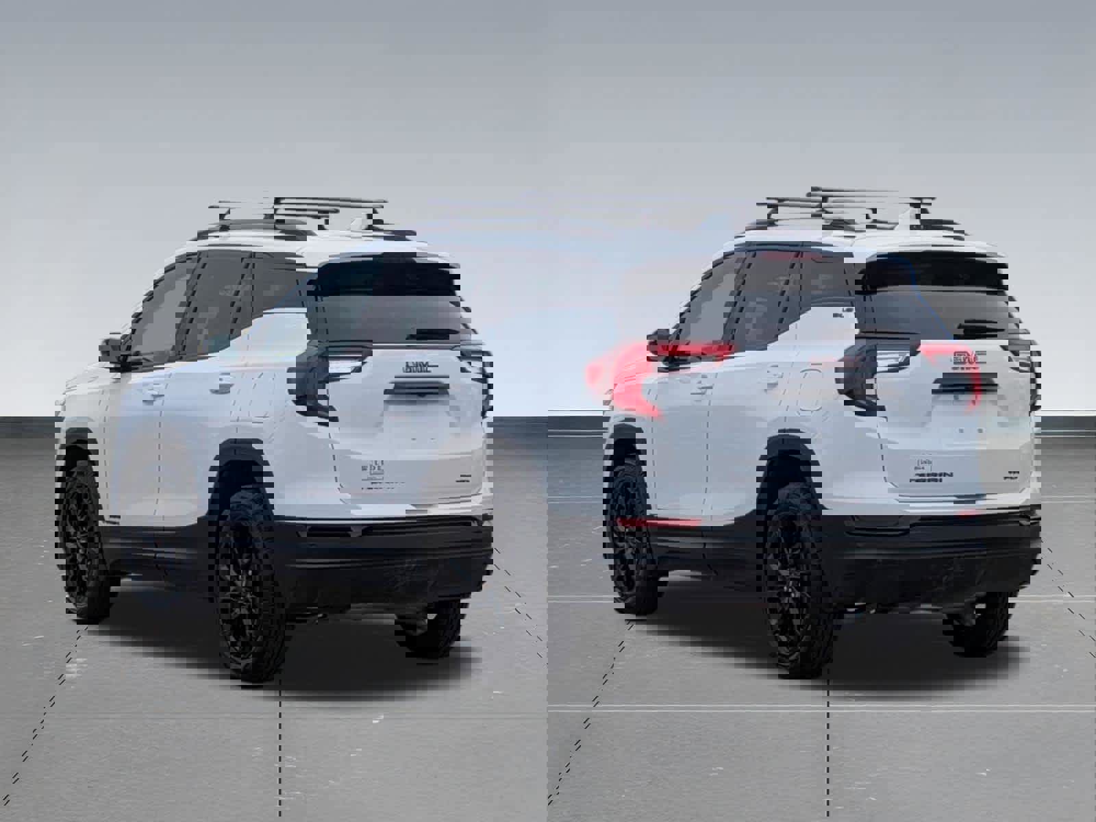 Used 2023 GMC Terrain SLE w/ Driver Convenience Package image 4