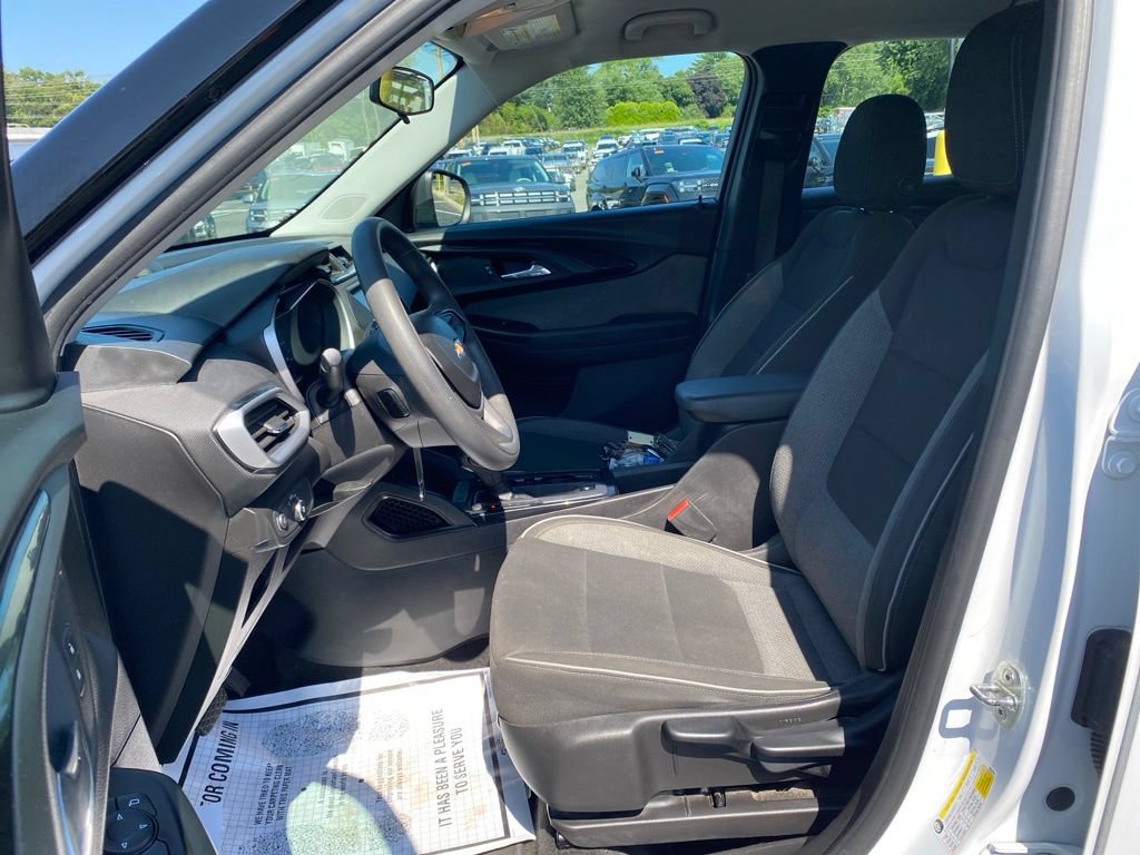 Used 2021 Chevrolet TrailBlazer LS FWD image 12
