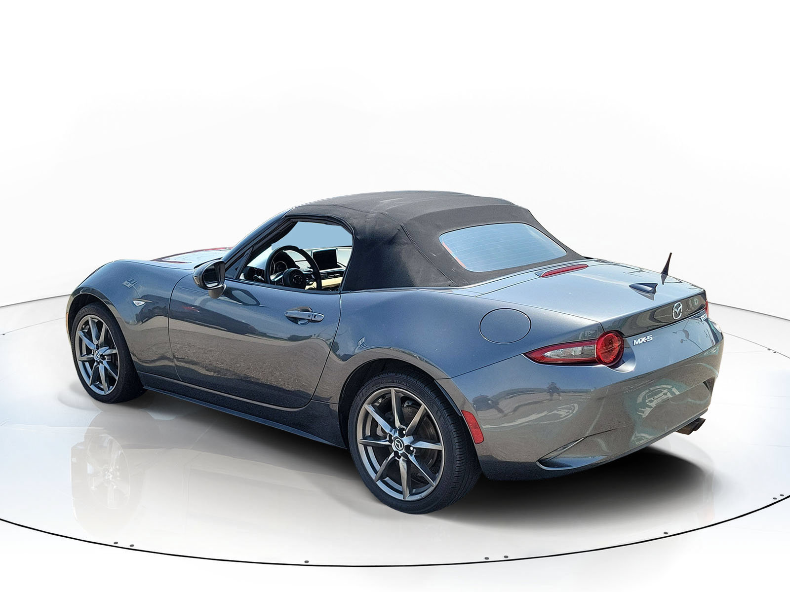 Used 2016 MAZDA MX-5 Miata Grand Touring RWD image 4