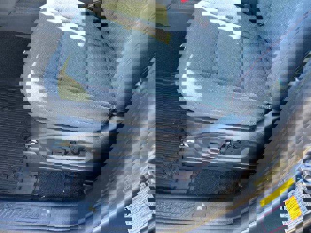 Certified 2025 Ford Explorer Active image 8