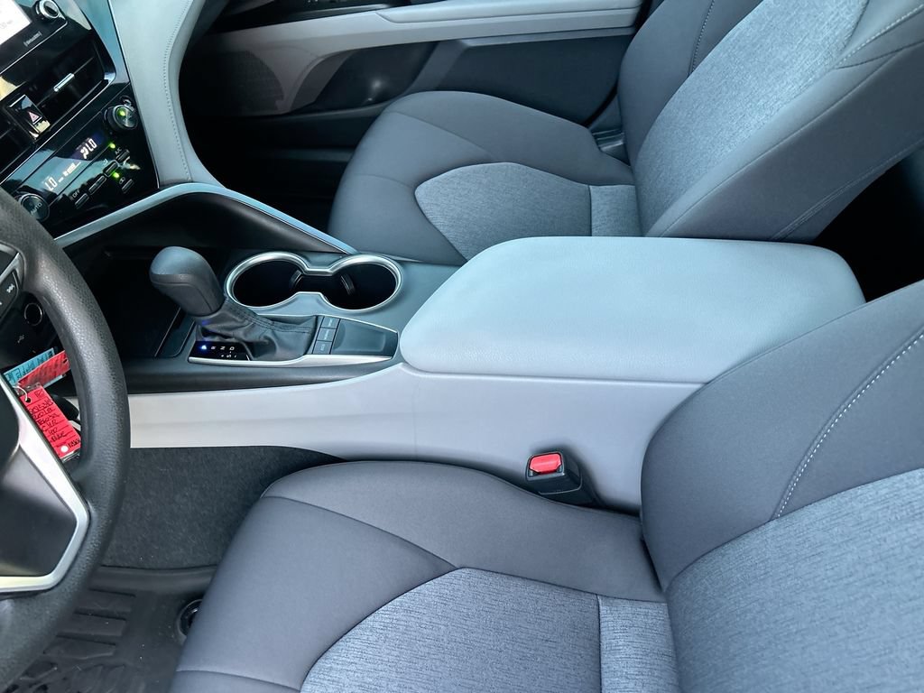 Used 2024 Toyota Camry LE FWD image 27