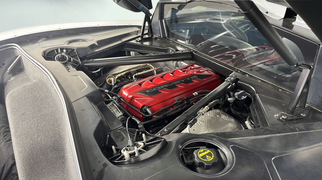 Used 2024 Chevrolet Corvette Stingray Preferred Cpe w/ Z51 Performance Package RWD image 13