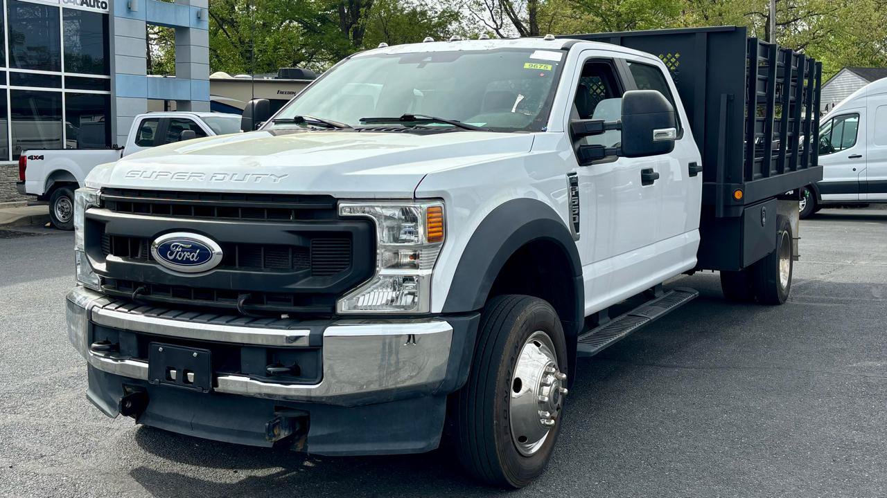 Used 2022 Ford F550 4x4 Crew Cab Super Duty w/ Power Equipment Group image 2