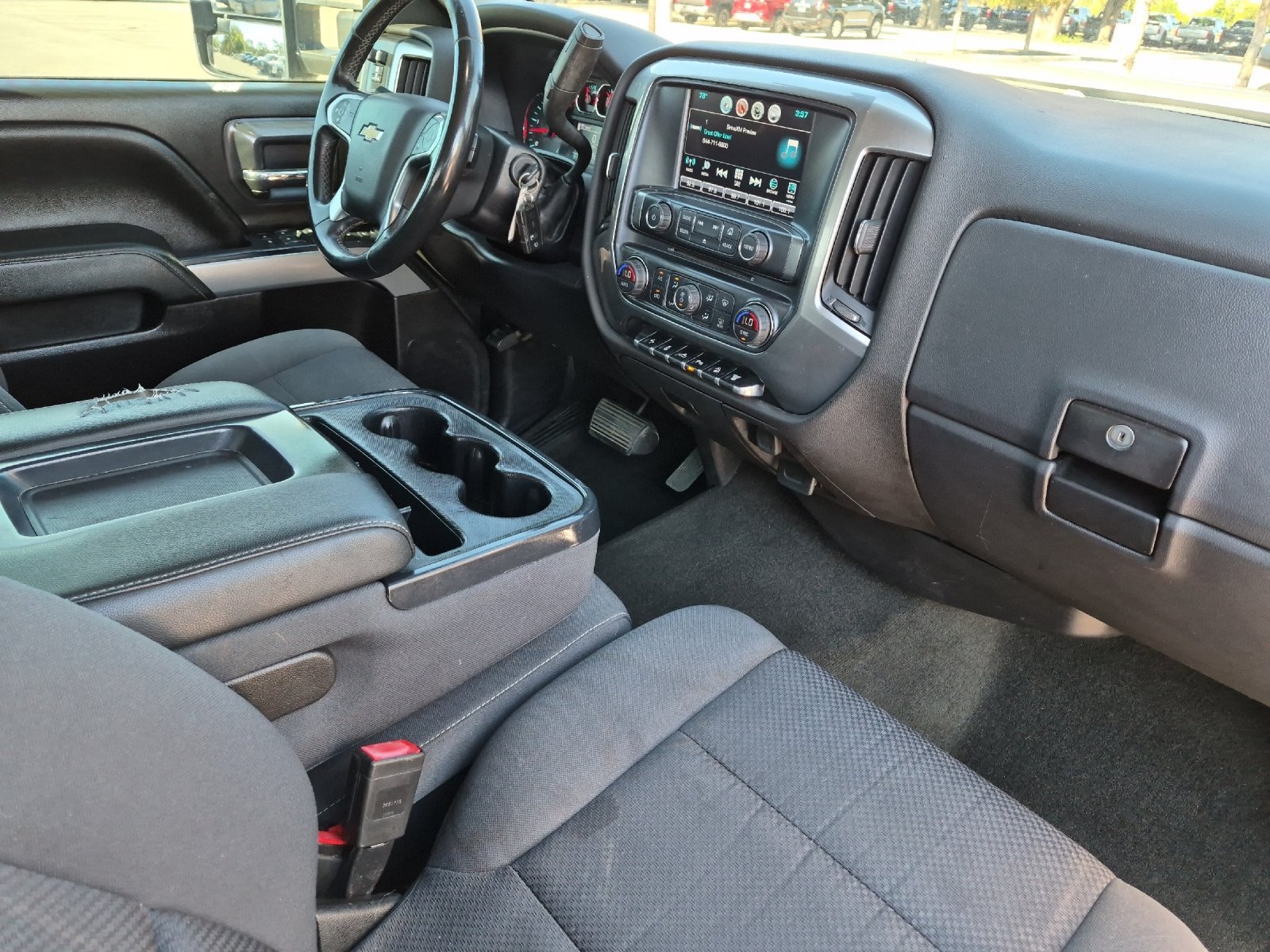 Used 2018 Chevrolet Silverado 2500 LT w/ LT Convenience Package AWD/4WD image 15