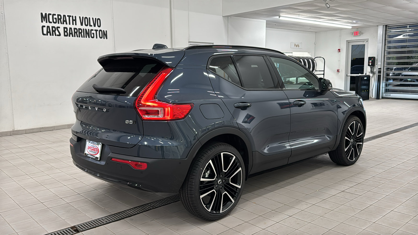 New 2026 Volvo XC40 B5 Ultra w/ Climate Package AWD/4WD image 5