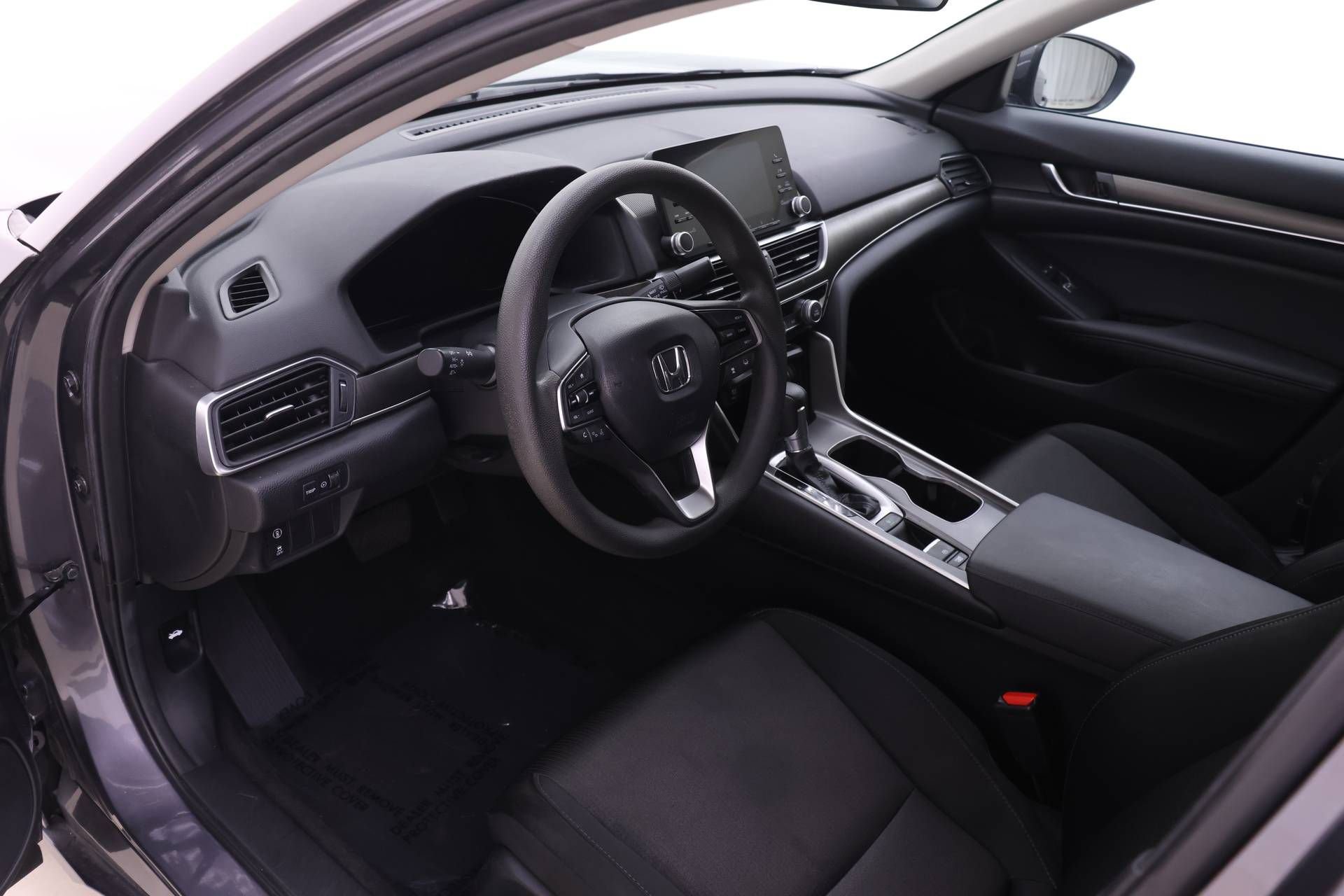 Used 2019 Honda Accord LX image 3