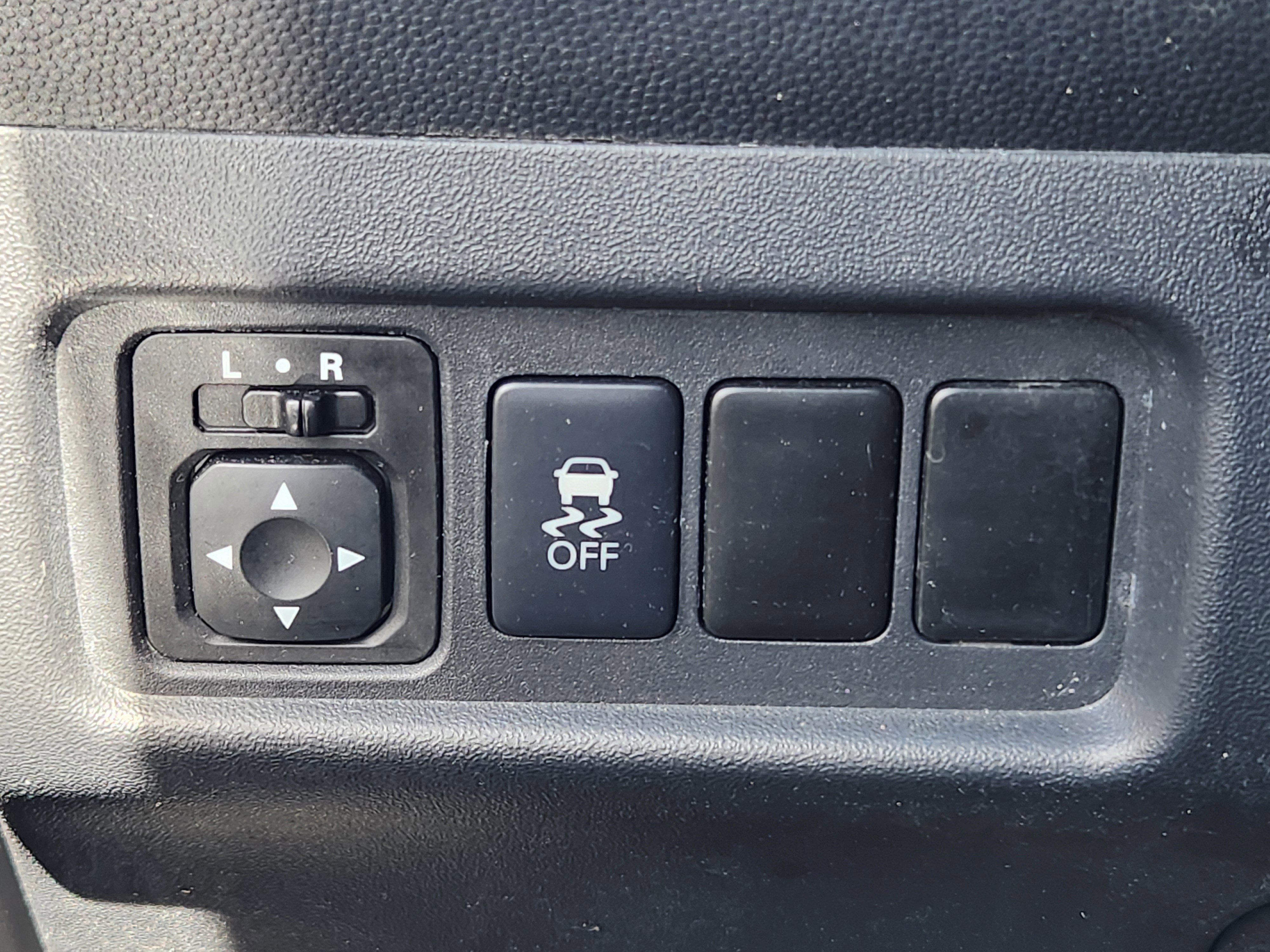 Used 2018 Mitsubishi Mirage SE image 34