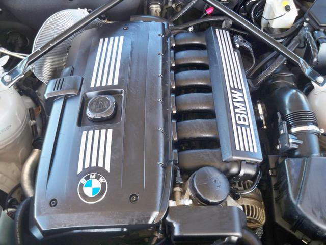 Used 2008 BMW Z4 3.0i image 9