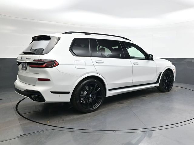 New 2026 BMW X7 M60i image 4