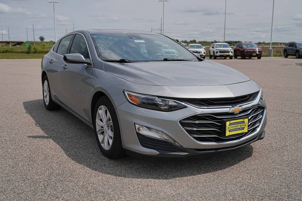 Used 2024 Chevrolet Malibu LT FWD image 4