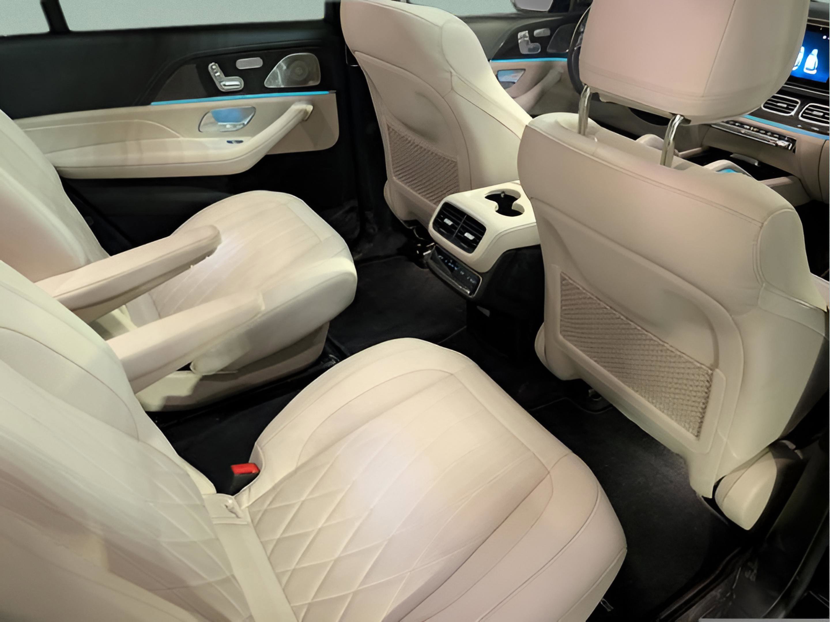 Used 2024 Mercedes-Benz GLS 63 AMG 4MATIC image 27