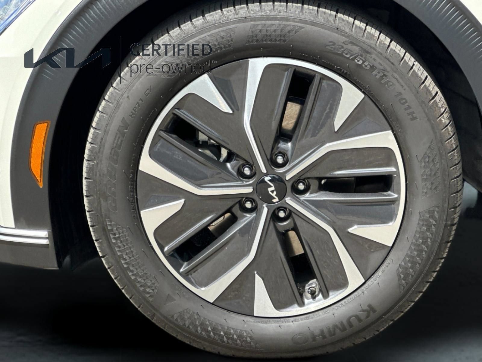 Certified 2024 Kia EV6 Light RWD image 27