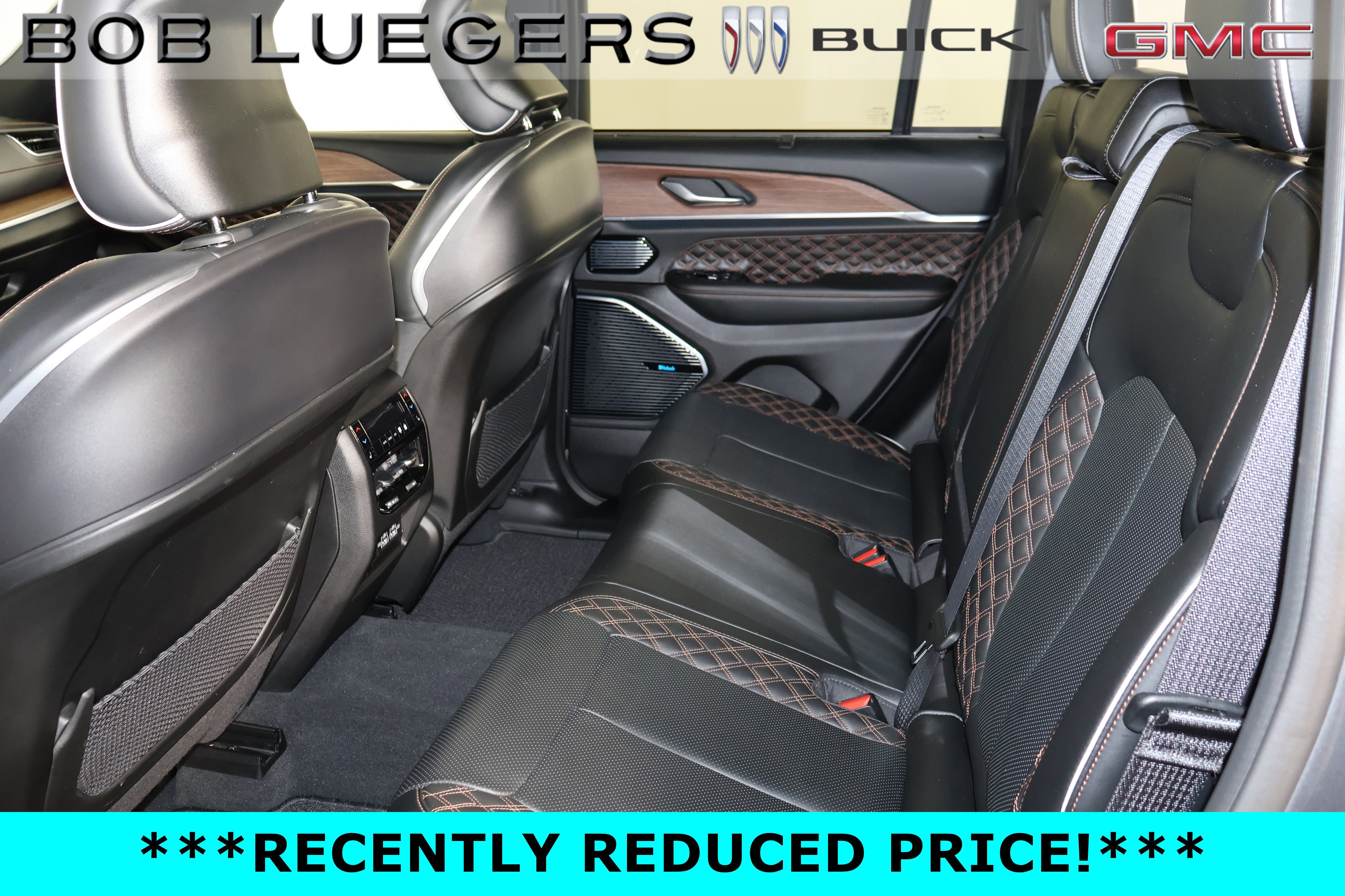 Used 2022 Jeep Grand Cherokee Summit w/ Adv Protech Group IV AWD/4WD image 13