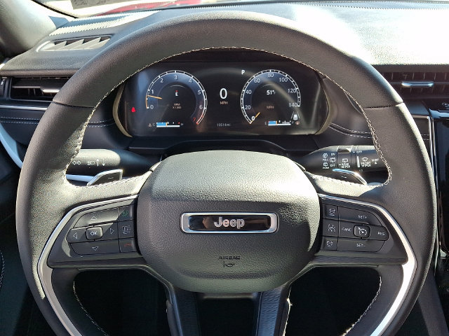 Used 2025 Jeep Grand Cherokee L Altitude AWD/4WD image 19
