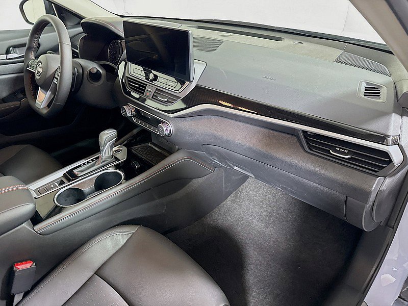 New 2025 Nissan Altima 2.5 SR w/ SR Premium Package image 28