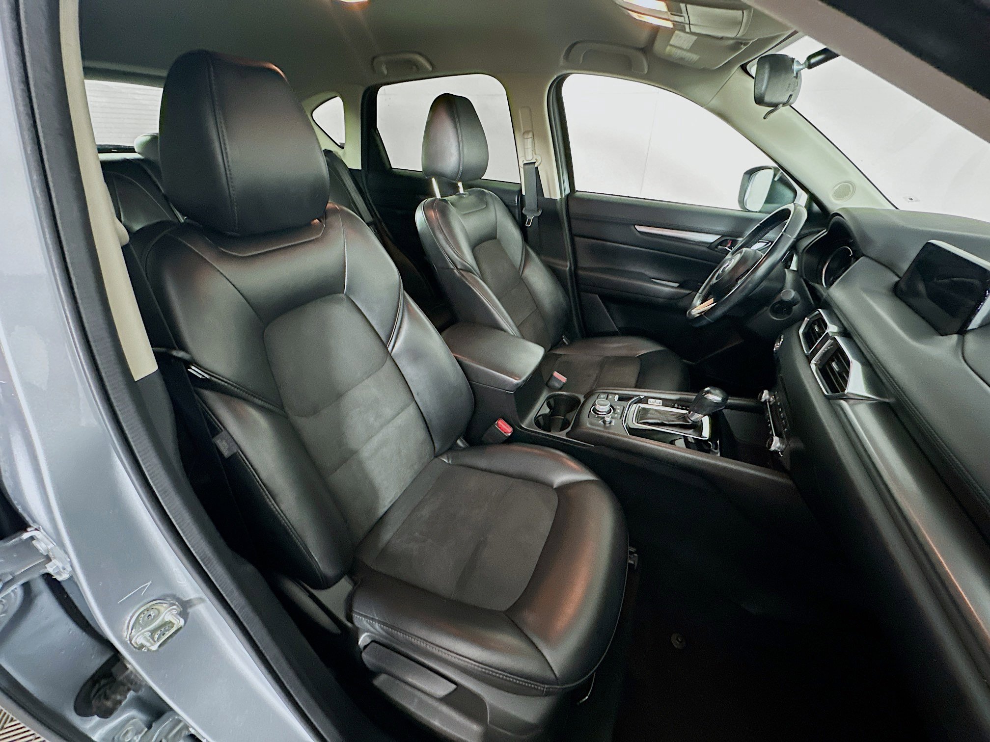 Used 2020 MAZDA CX-5 Touring image 31