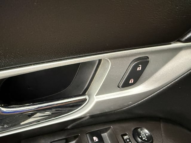 Used 2015 GMC Terrain SLE w/ Convenience Package FWD image 29