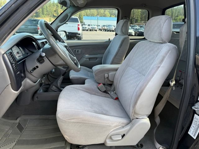Used 2001 Toyota Tacoma 2WD Xtracab image 2