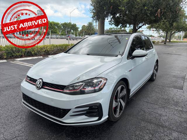 Used 2018 Volkswagen GTI SE FWD image 2
