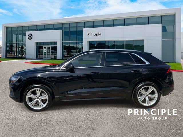 Used 2023 Audi Q8 Premium AWD/4WD image 6
