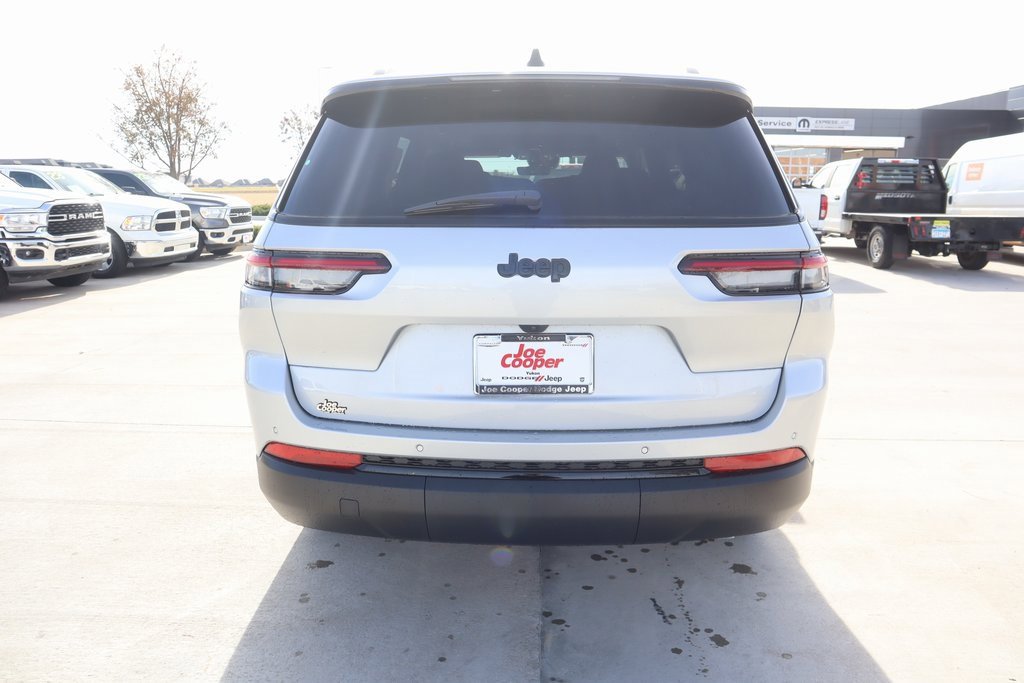 New 2025 Jeep Grand Cherokee L Altitude image 22