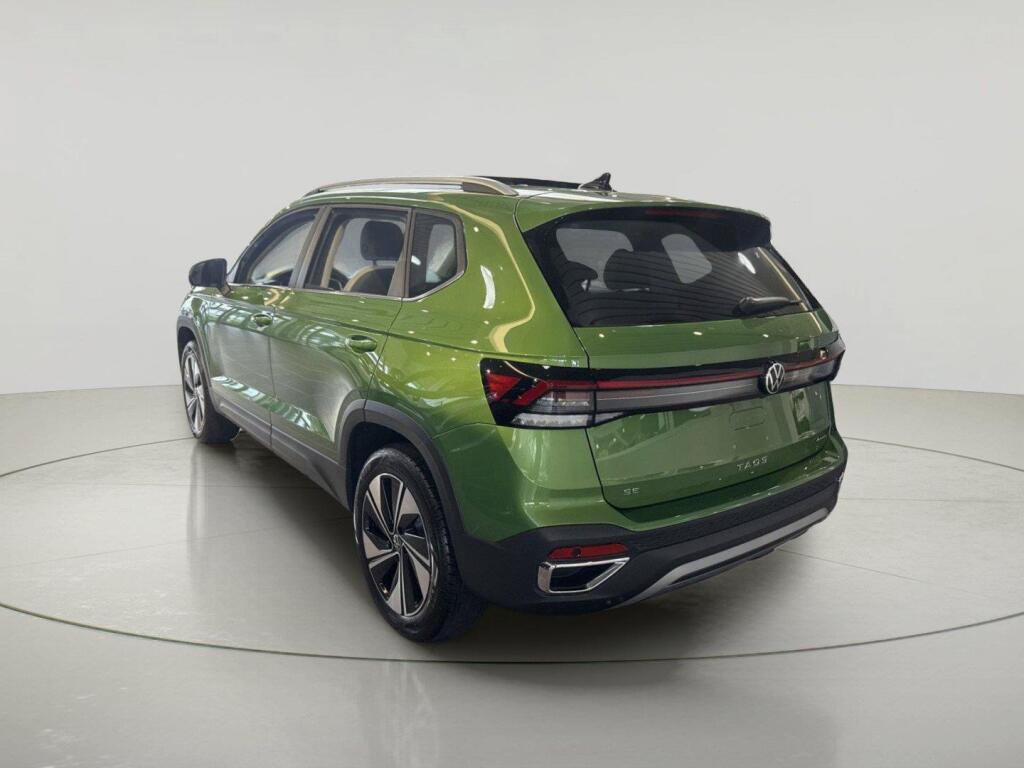 New 2026 Volkswagen Taos SE AWD/4WD image 5