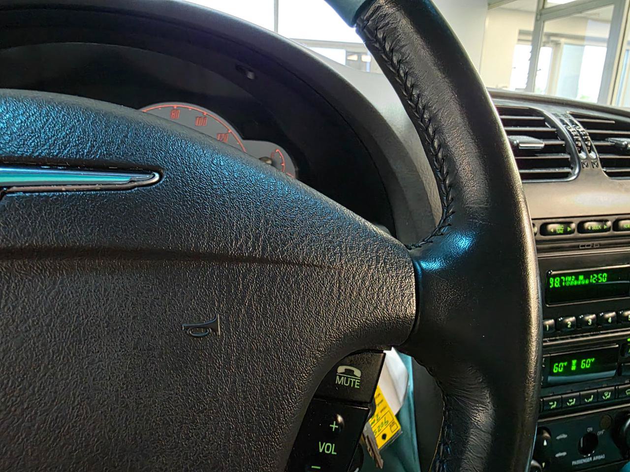 Used 2002 Ford Thunderbird RWD image 23