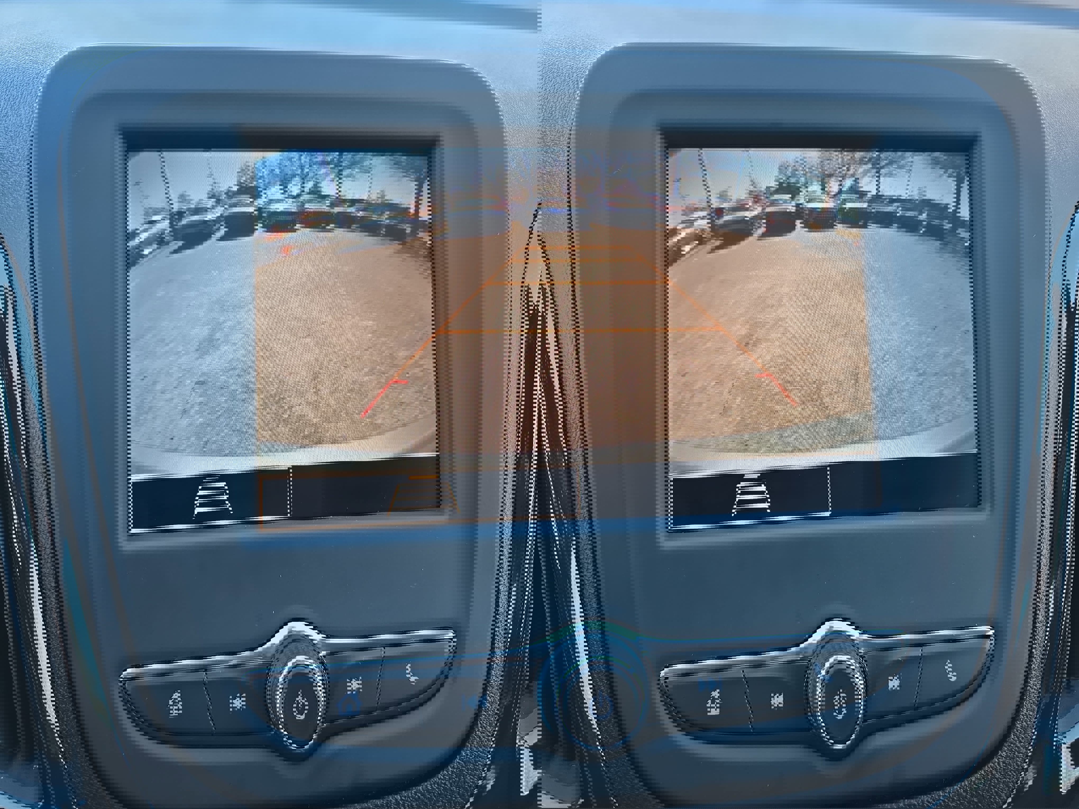 Used 2023 Chevrolet Equinox RS image 25