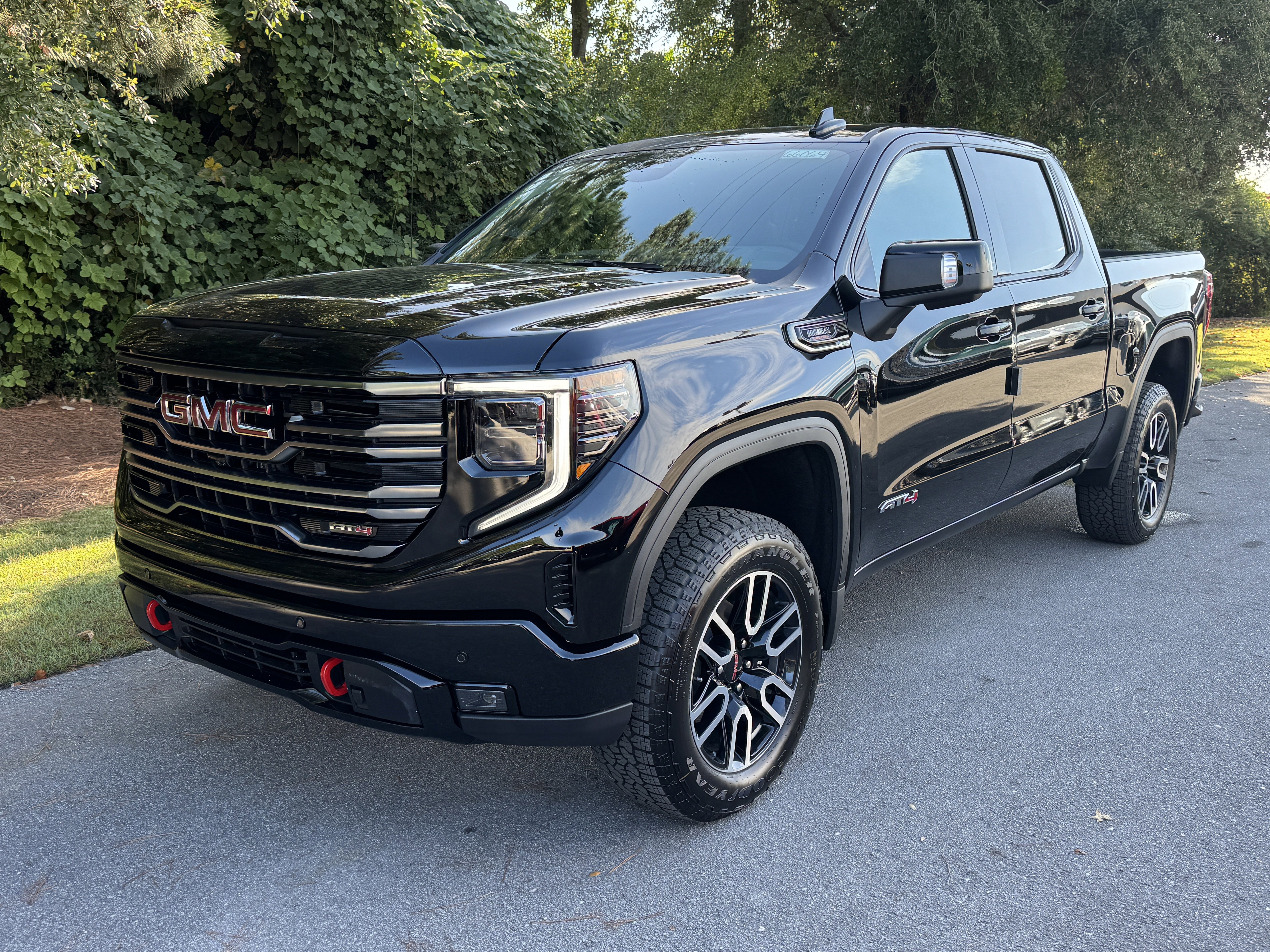 New 2026 GMC Sierra 1500 AT4 w/ Technology Package image 15