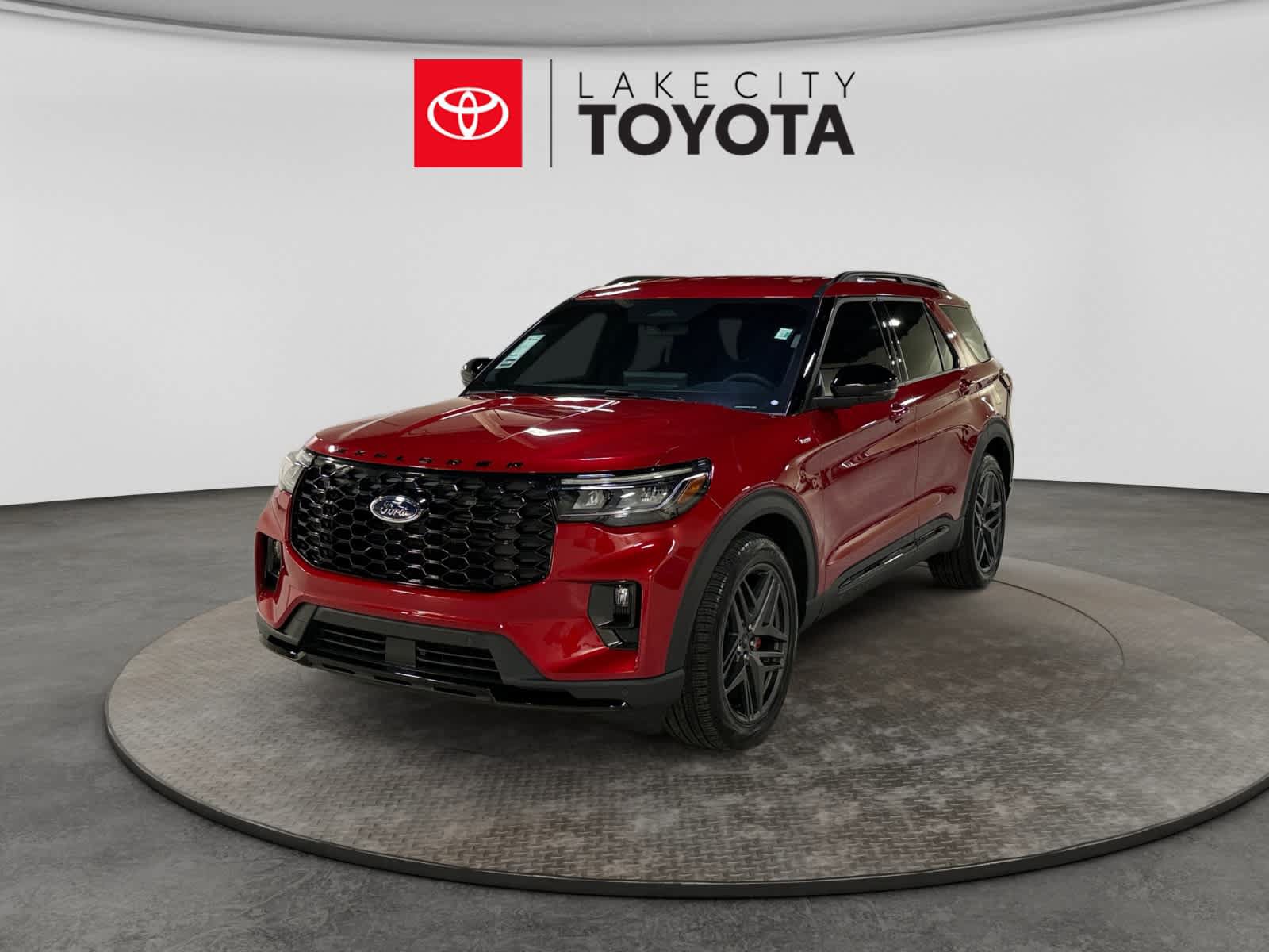 Used 2026 Ford Explorer ST-Line w/ ST-Line Street Pack
