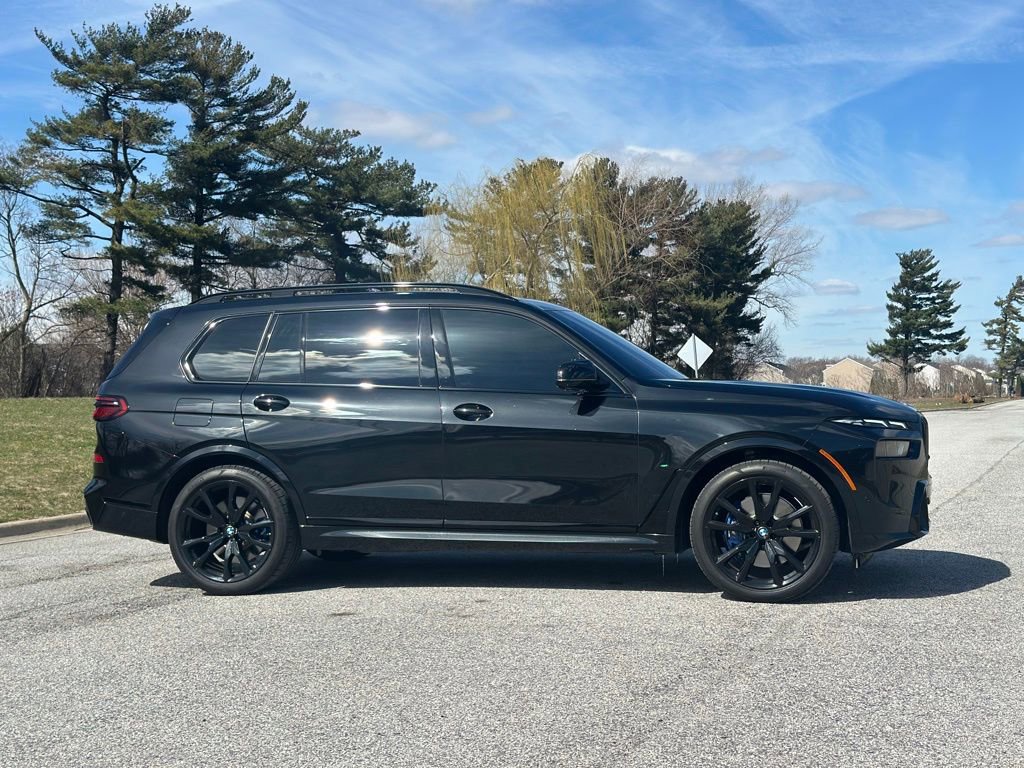 Certified 2025 BMW X7 M60i image 8