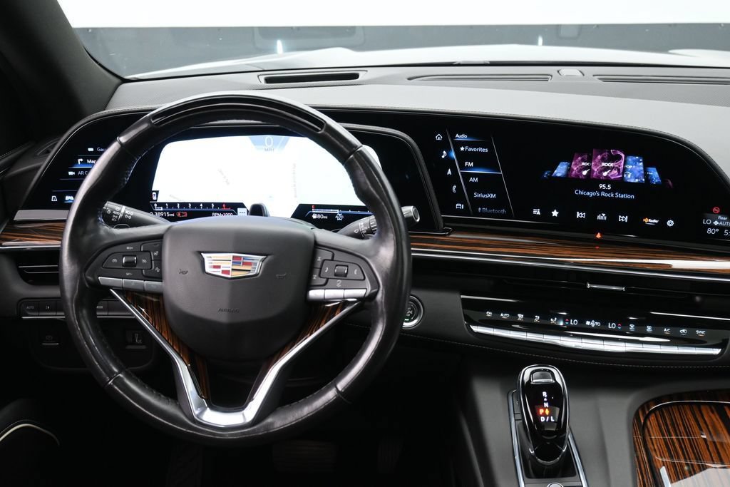 Used 2023 Cadillac Escalade Premium Luxury AWD/4WD image 11