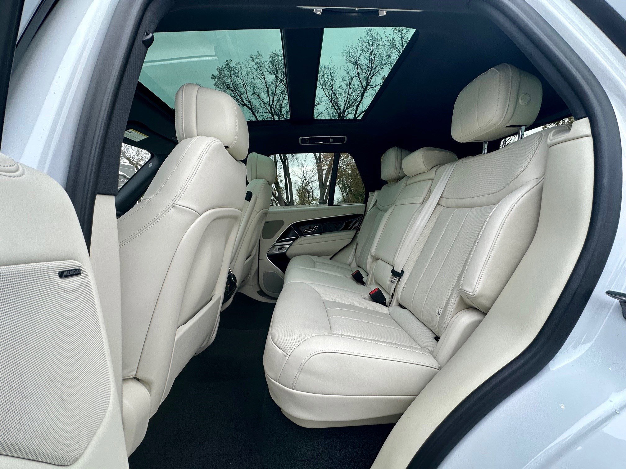 Used 2023 Land Rover Range Rover SE image 22