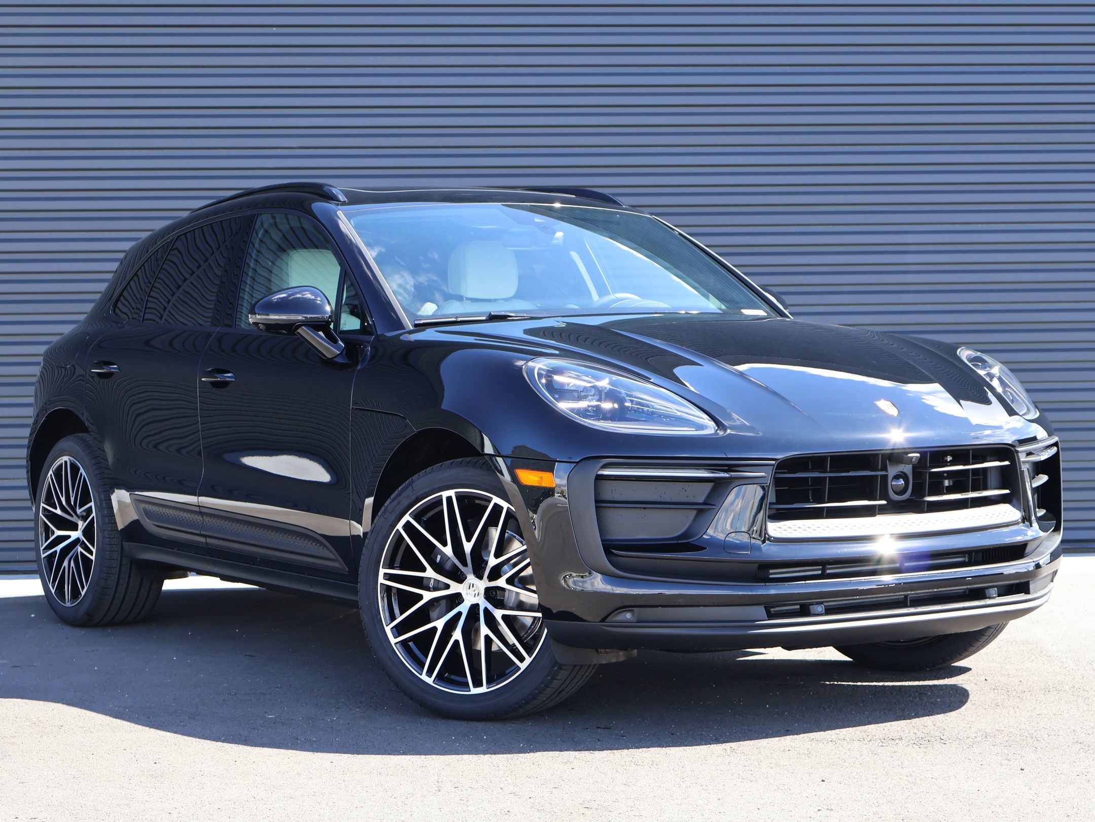 New 2026 Porsche Macan AWD/4WD image 7