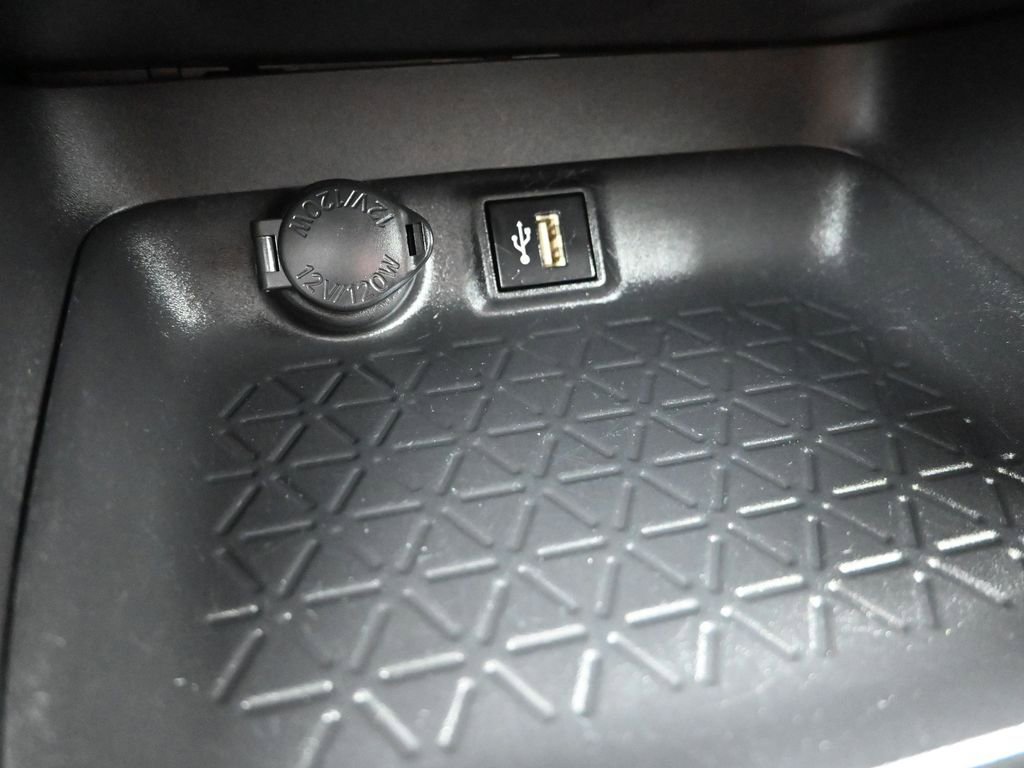 Used 2024 Toyota RAV4 LE image 22