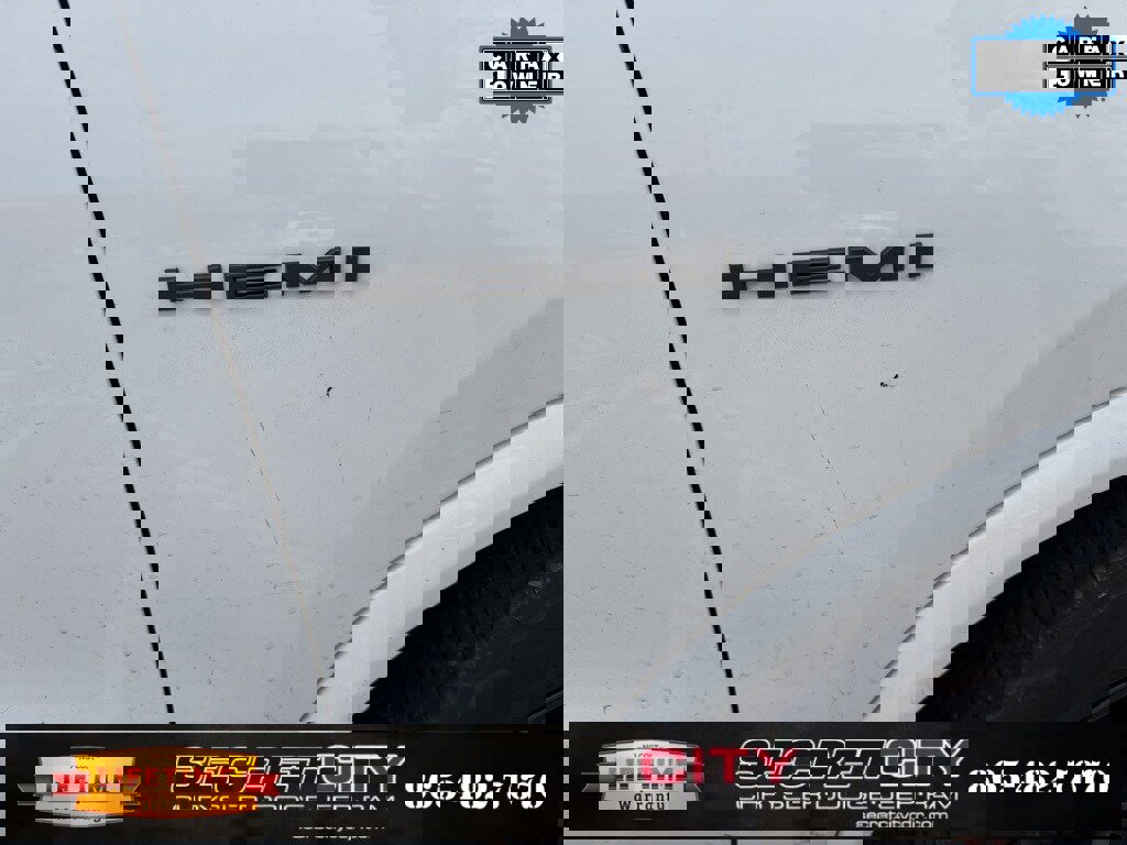 Used 2023 Dodge Durango R/T w/ Hemi Orange Plus Package image 11