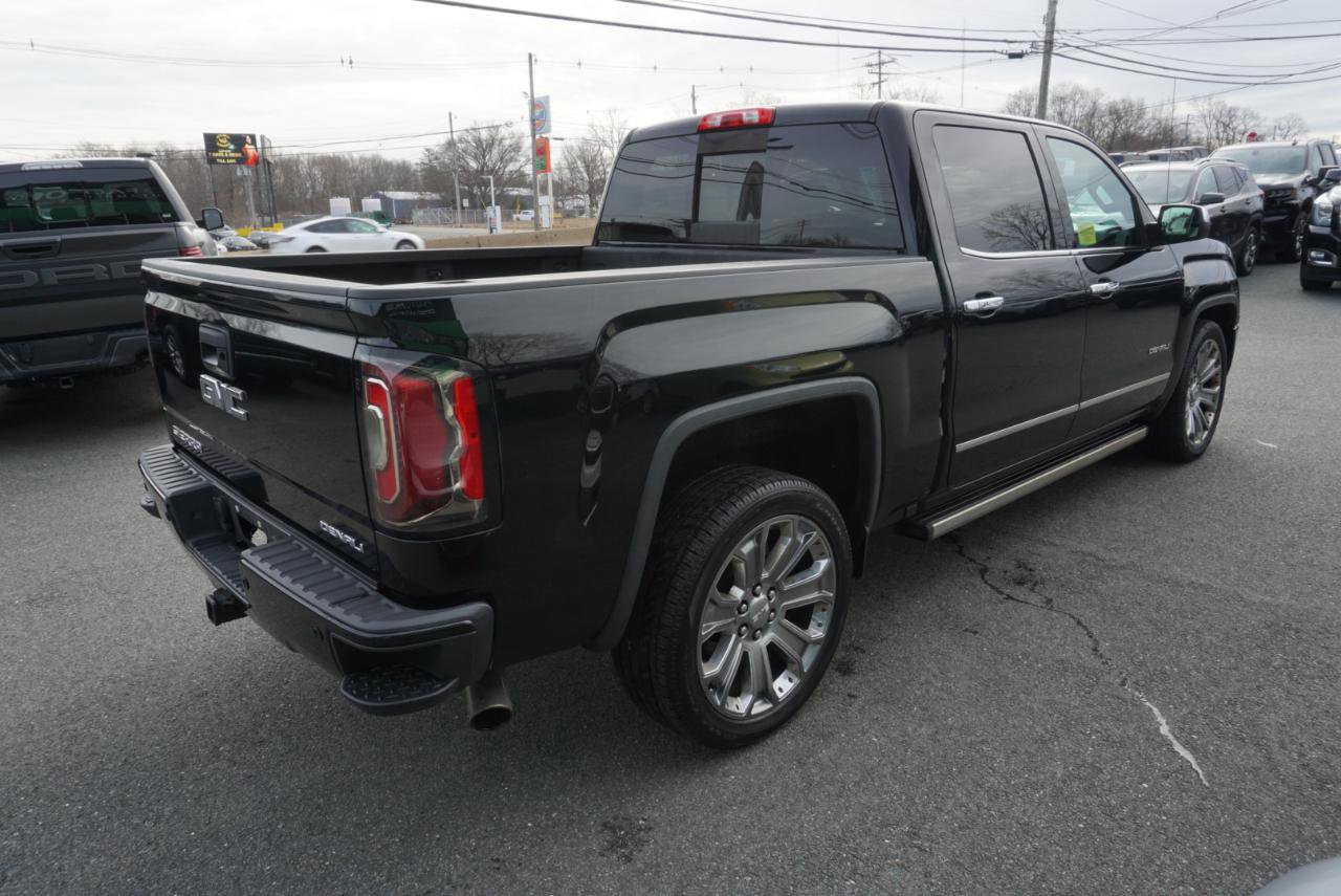 Used 2018 GMC Sierra 1500 Denali w/ Denali Ultimate Package image 3