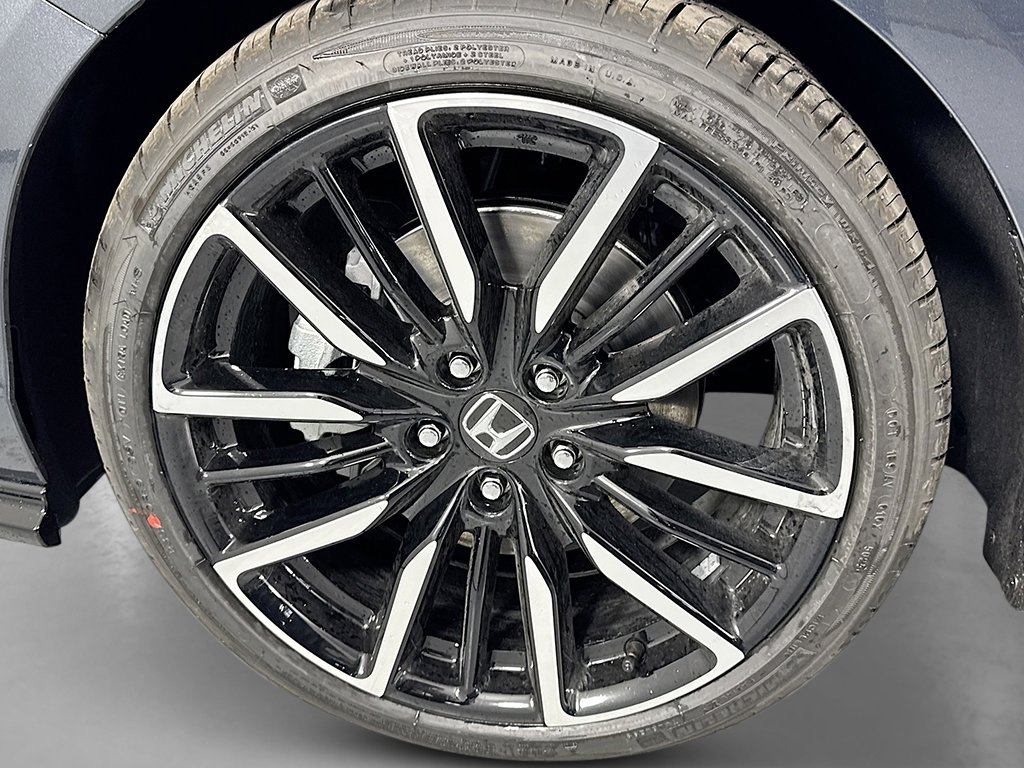 New 2026 Honda Accord Touring image 9