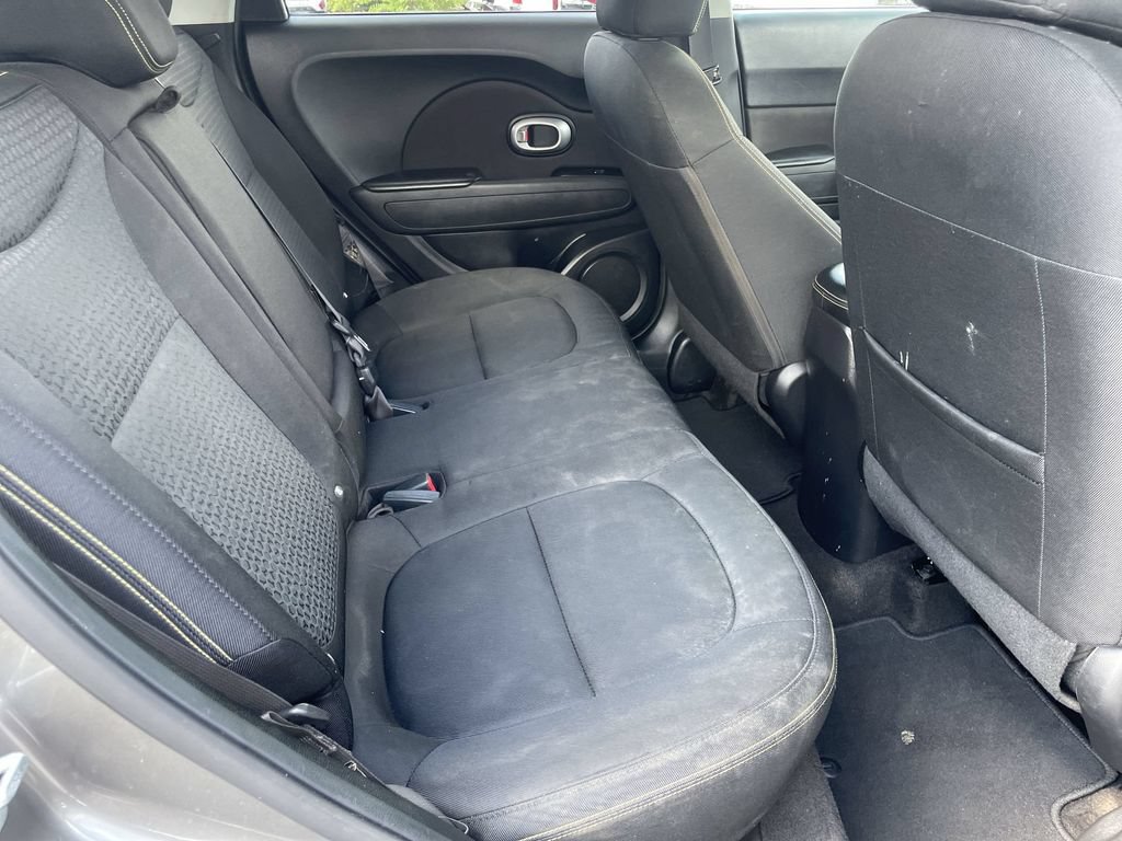Used 2016 Kia Soul + FWD image 22
