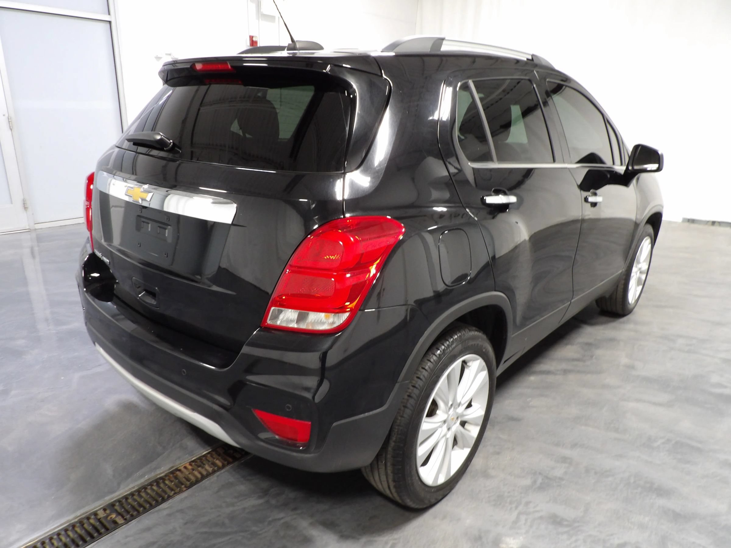 Used 2020 Chevrolet Trax Premier AWD/4WD image 4
