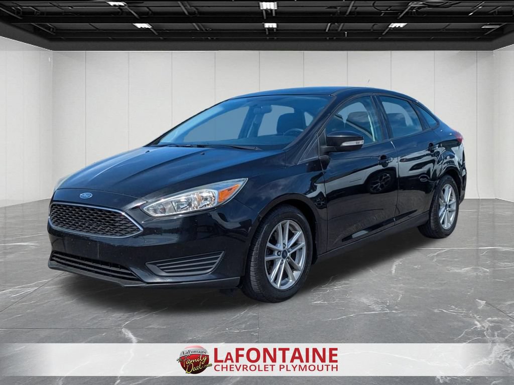 Used 2016 Ford Focus SE w/ SE Cold Weather Package FWD image 1